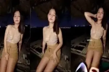 Cewek Cantik Rela Diajak Ke Gubuk Sawah Bercinta Ngewe